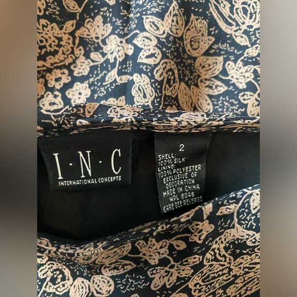 Vintage INC Skirt - Picture 2 of 3